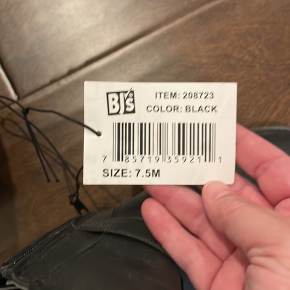 NWT LAUNDRY LIST pleather ankle boots 🥾 - Picture 6 of 6